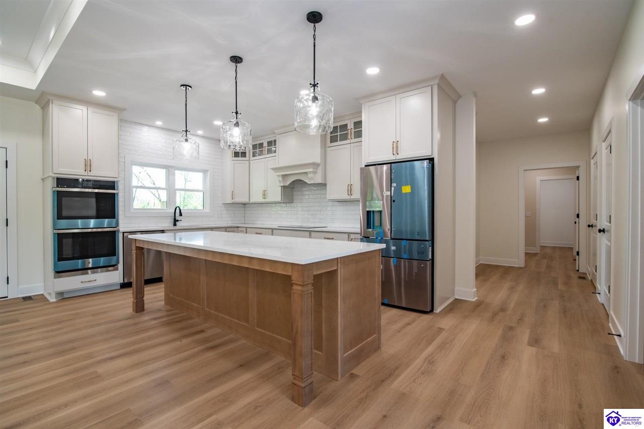 280 Still Meadow Ct Elizabethtown, KY 42701 #3