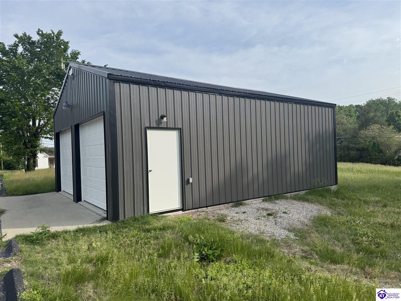 214 E Main StreetCloverport,&nbsp;KY&nbsp;40111