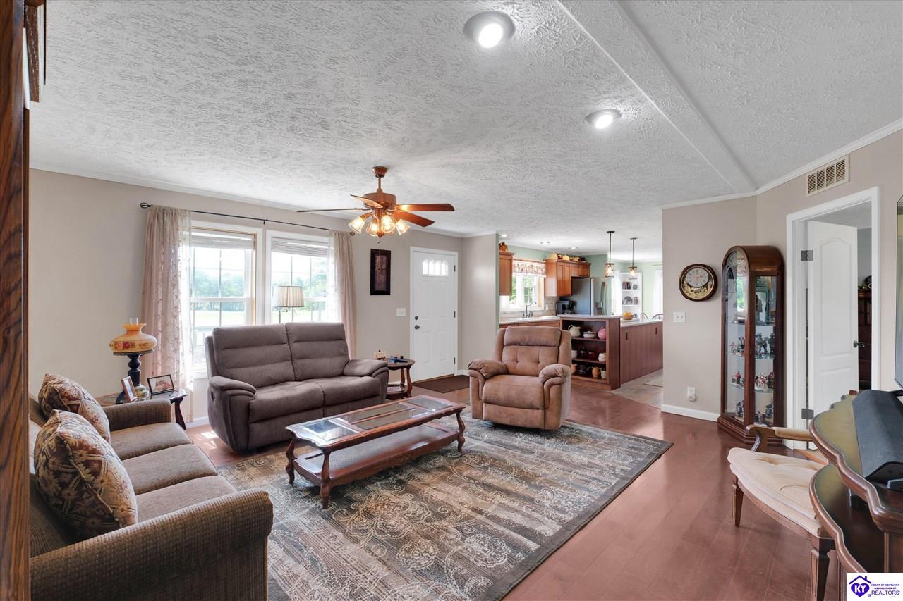 464 Cruse Road Sonora, KY 42776 #4