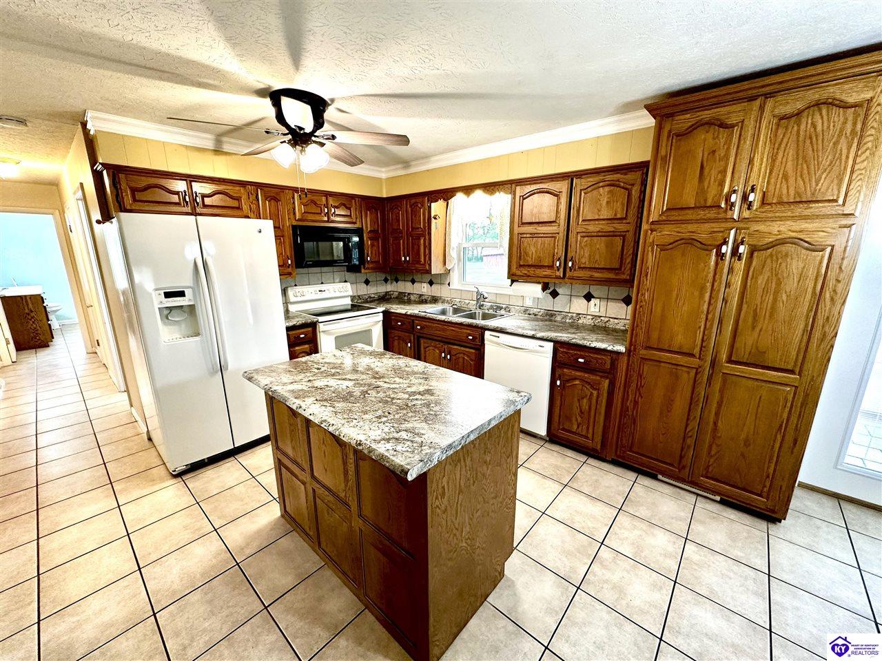 148 Red Fern Road Campbellsville, KY 42718 #3