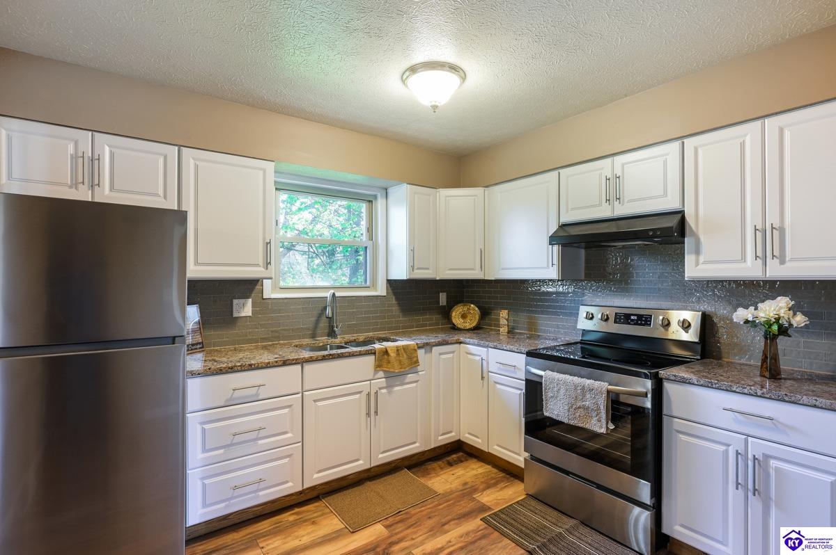 1465 Crestview Drive Radcliff, KY 40160 #2