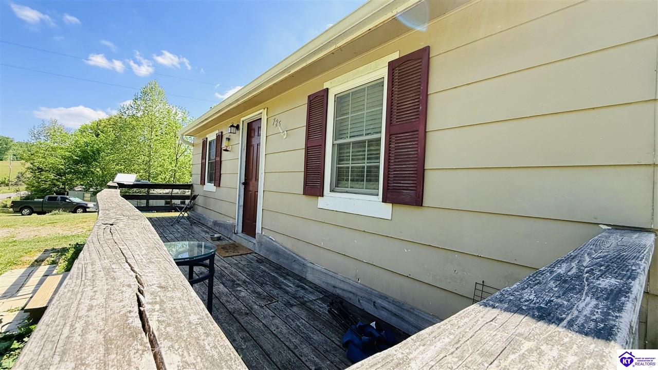 725 Pierce Donansburg Road Greensburg, KY 42743 #2