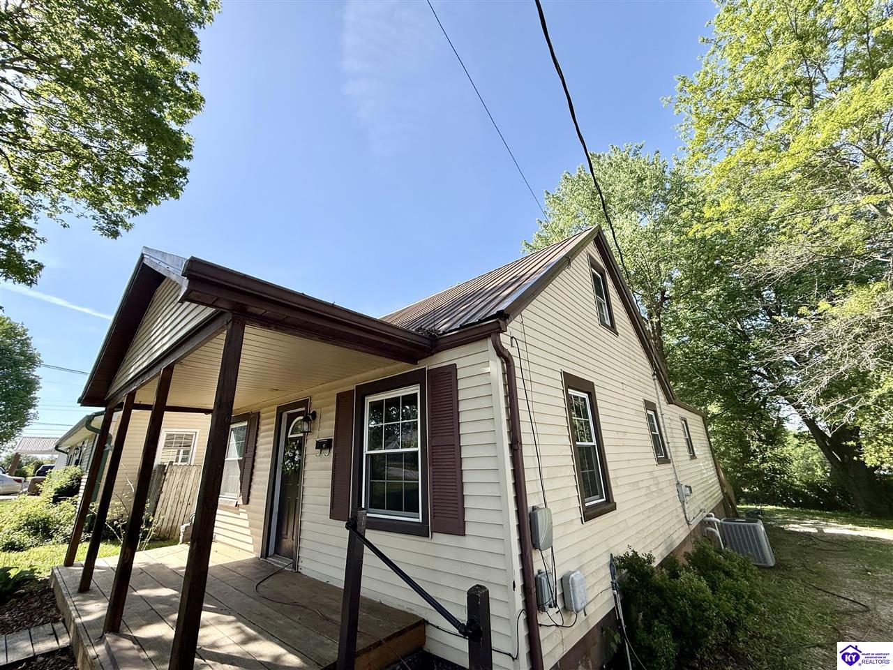 533 Kirkpatrick Avenue Hodgenville, KY 42748 #1