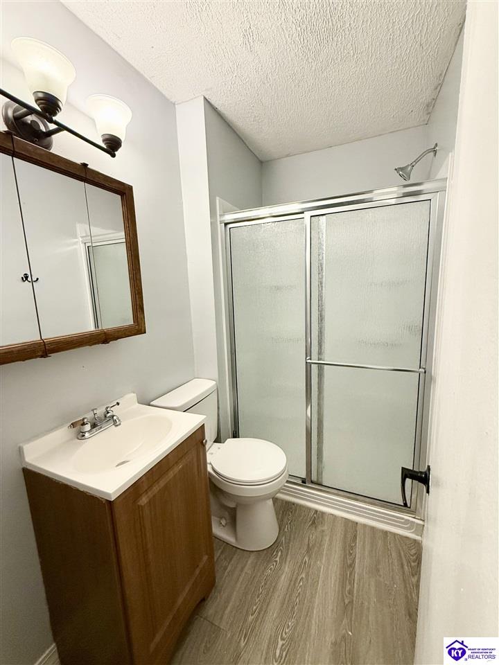 533 Kirkpatrick Avenue Hodgenville, KY 42748 #3