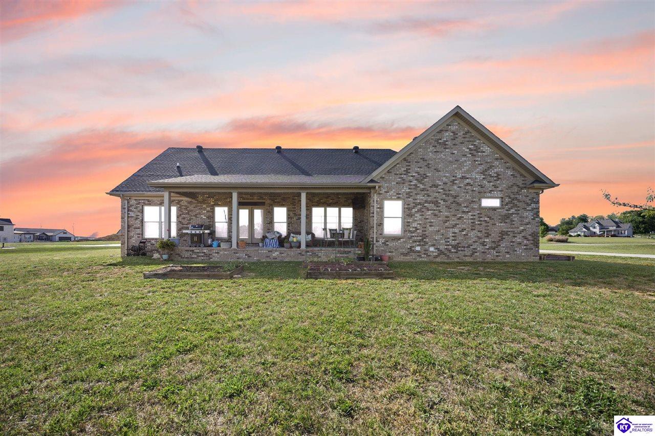 200 Three Wood Lane Campbellsville, KY 42718 #1