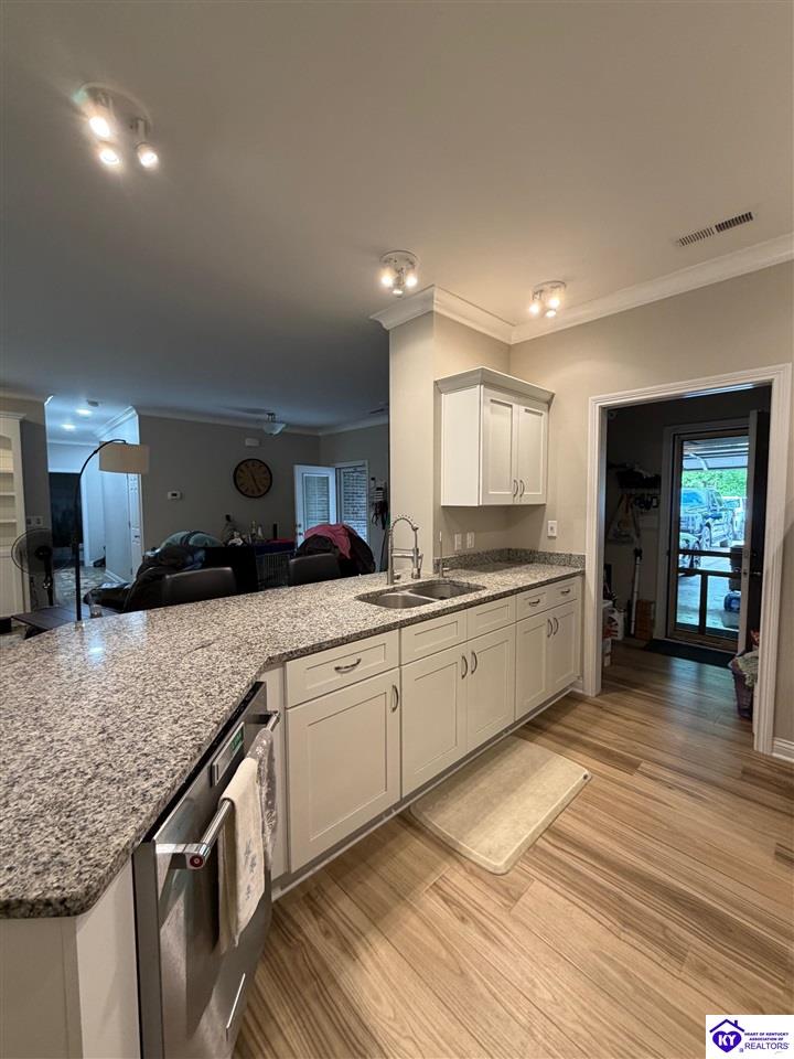 1681 Lakeshore Parkway Brandenburg, KY 40108 #3