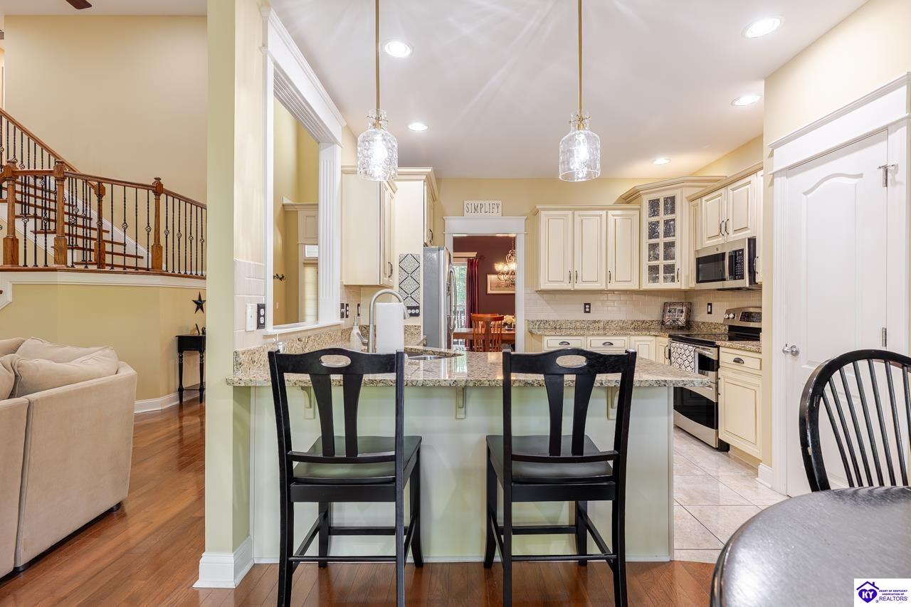 102 Karstwood Court Elizabethtown, KY 42701 #2