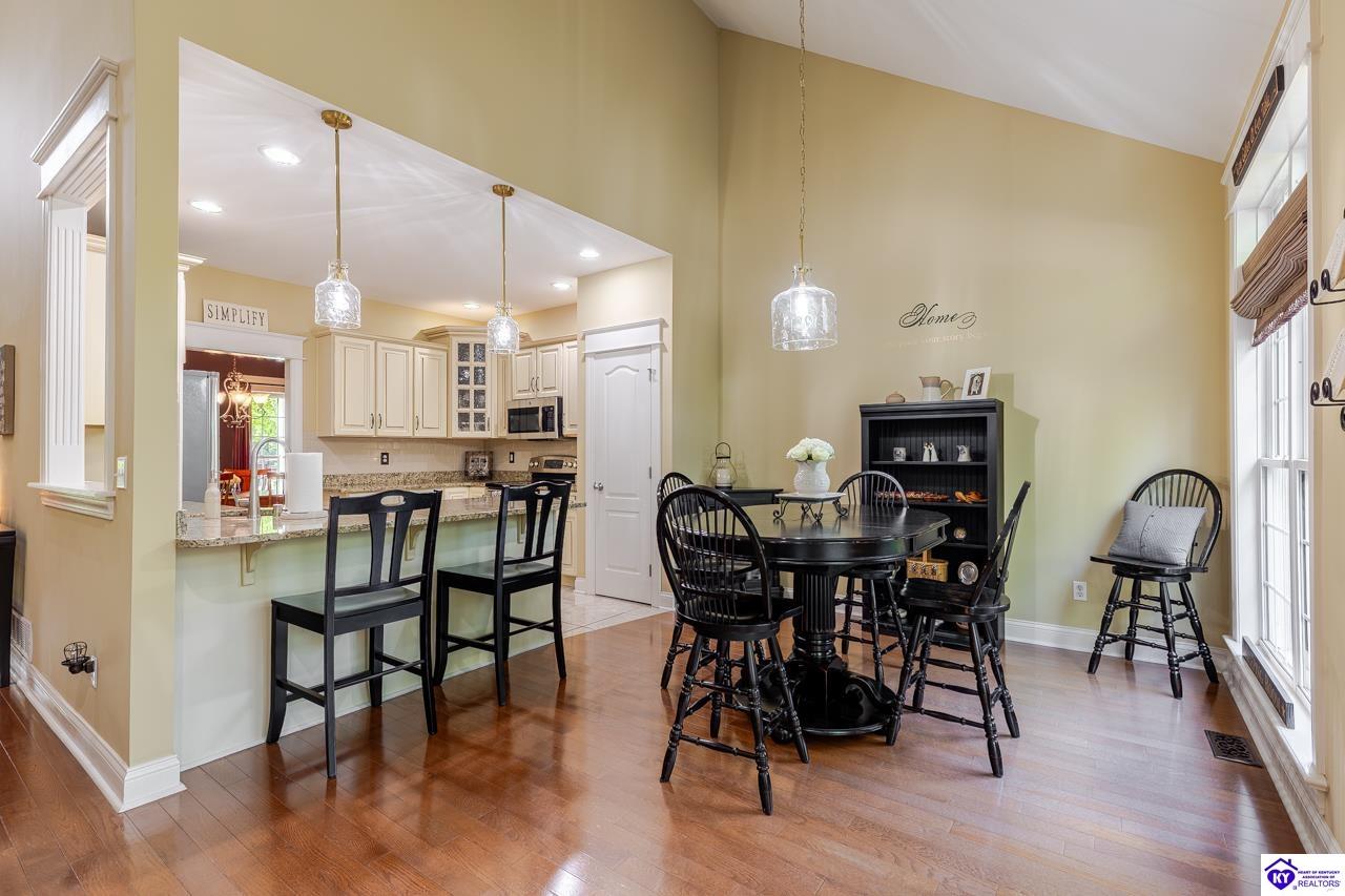 102 Karstwood Court Elizabethtown, KY 42701 #3