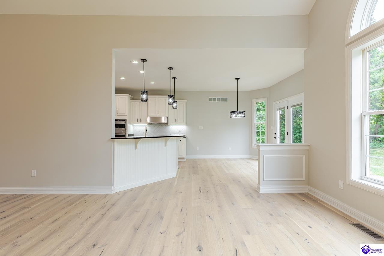 227 Evergreen Garden Elizabethtown, KY 42701 #2