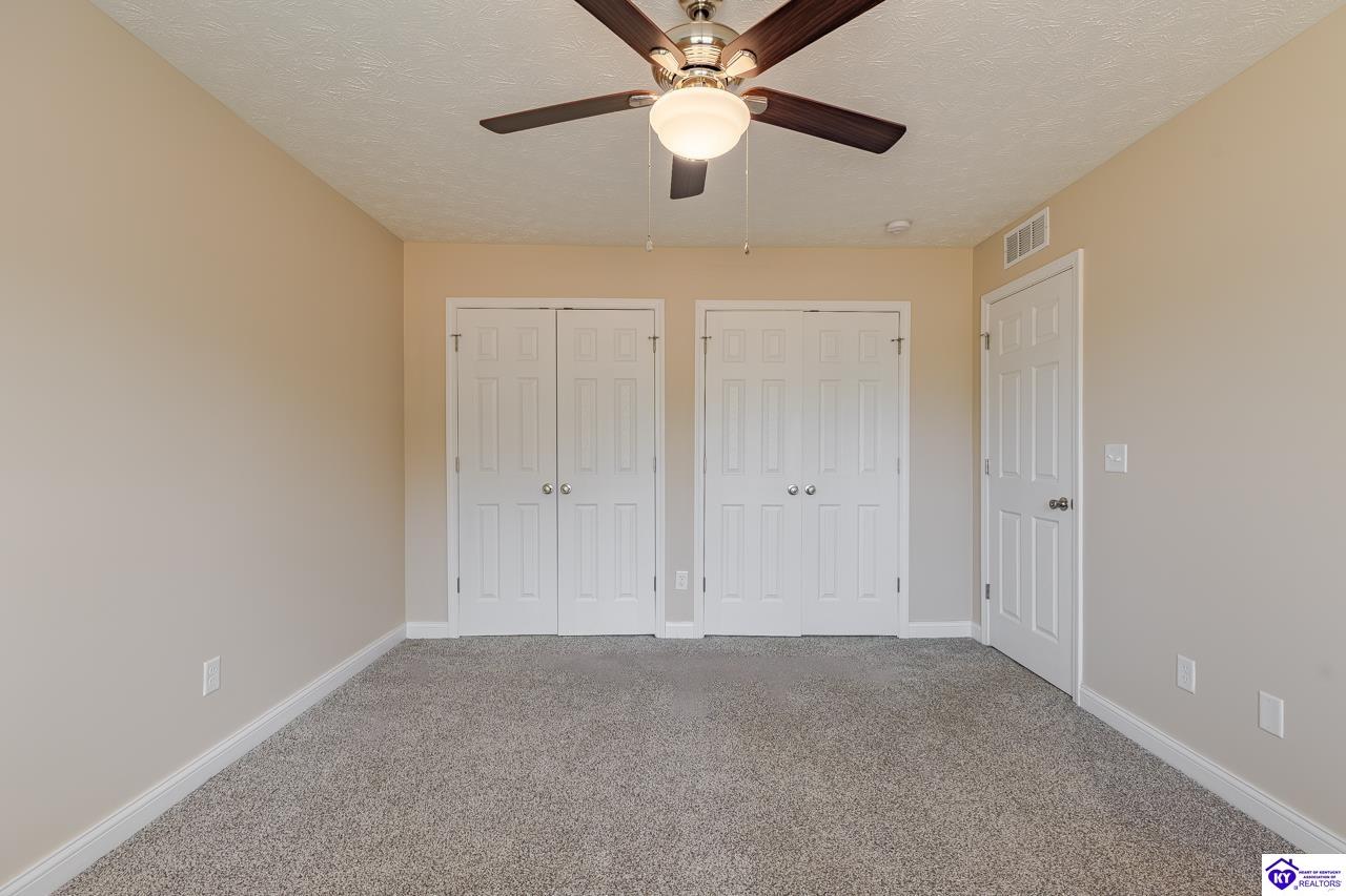 305 Breckinridge Circle Vine Grove, KY 40175 #2