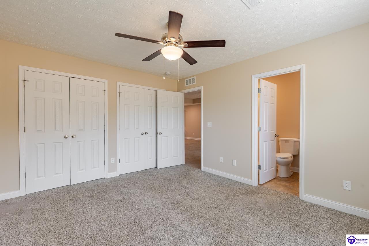 305 Breckinridge Circle Vine Grove, KY 40175 #4