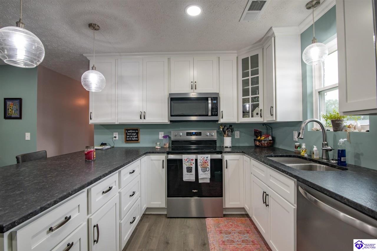 61 Brian Avenue Hodgenville, KY 42748 #2