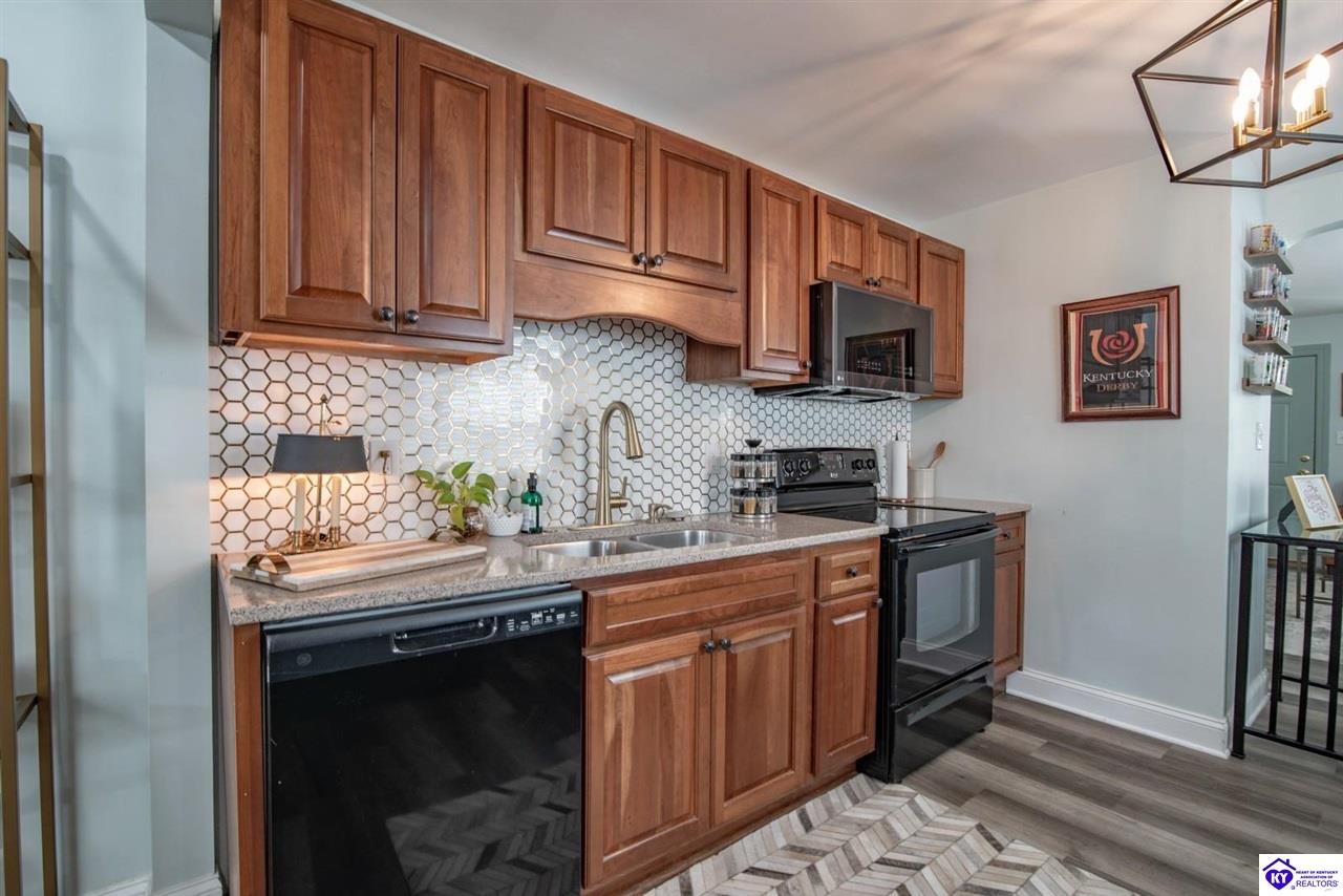 720 Gheens Avenue Louisville, KY 40214 #4