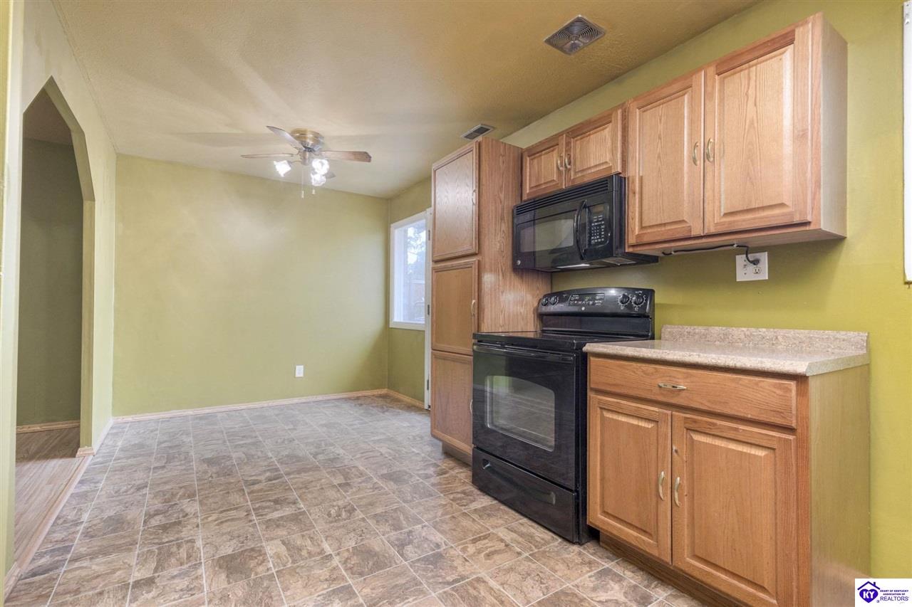 9801 Chambers Court Jeffersontown, KY 40299 #2