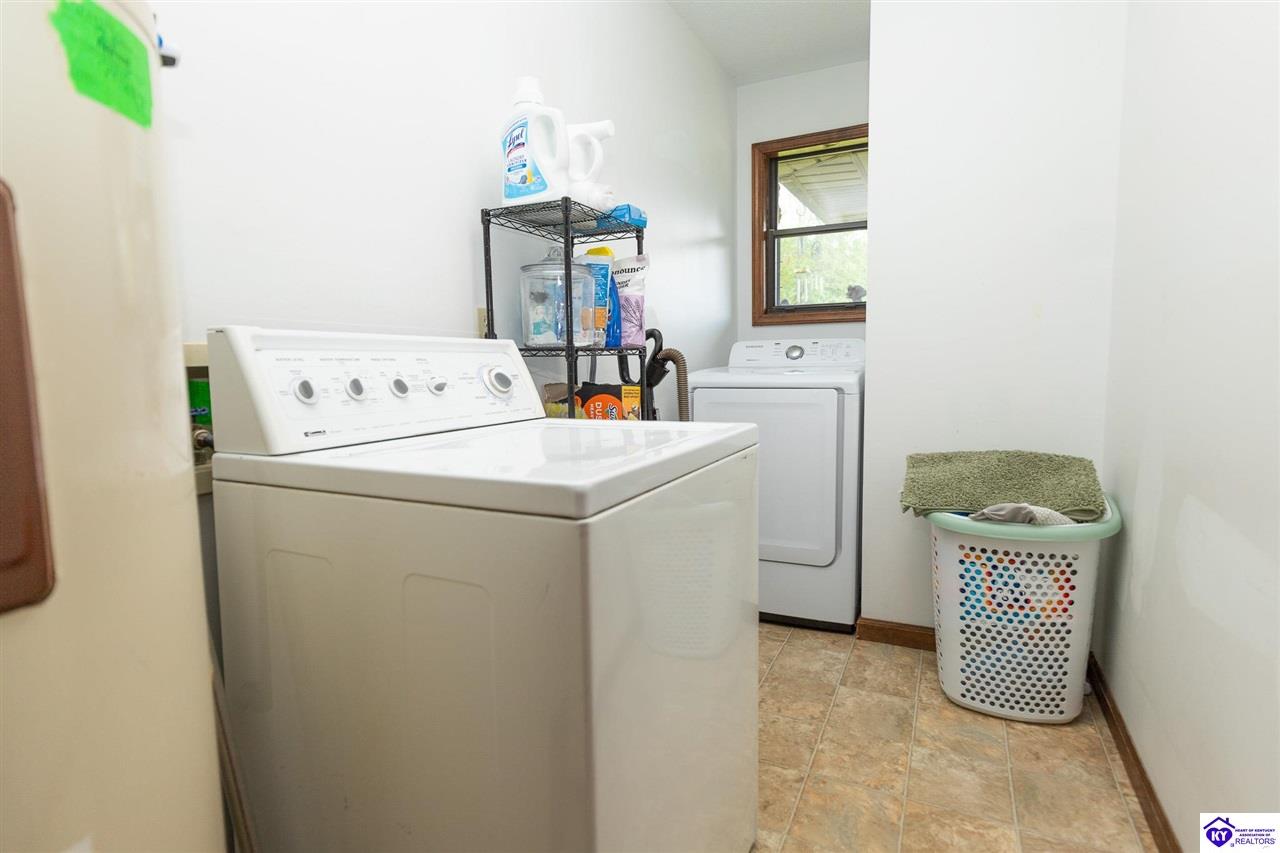 824 Ford Highway Elizabethtown, KY 42701 #4