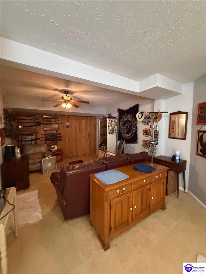 215 Foxboro Road