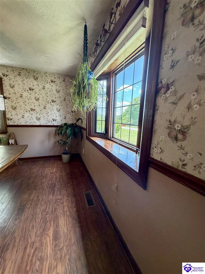 126 Creekview Lane Rineyville, KY 40162 #2