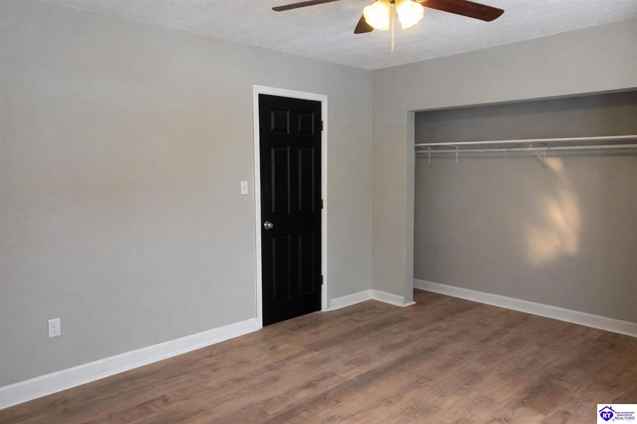 635 Margot Avenue Elizabethtown, KY 42701 #3