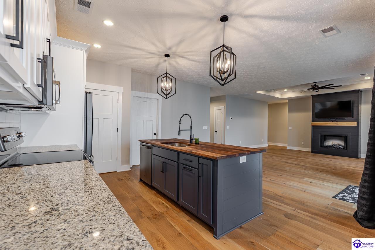 200 Gaston Circle Elizabethtown, KY 42701 #3