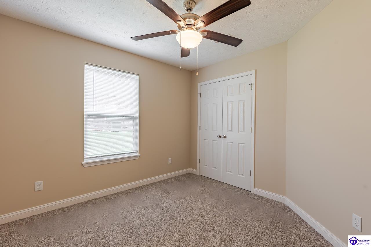 305 & 307 Breckinridge Circle Vine Grove, KY 40175 #3
