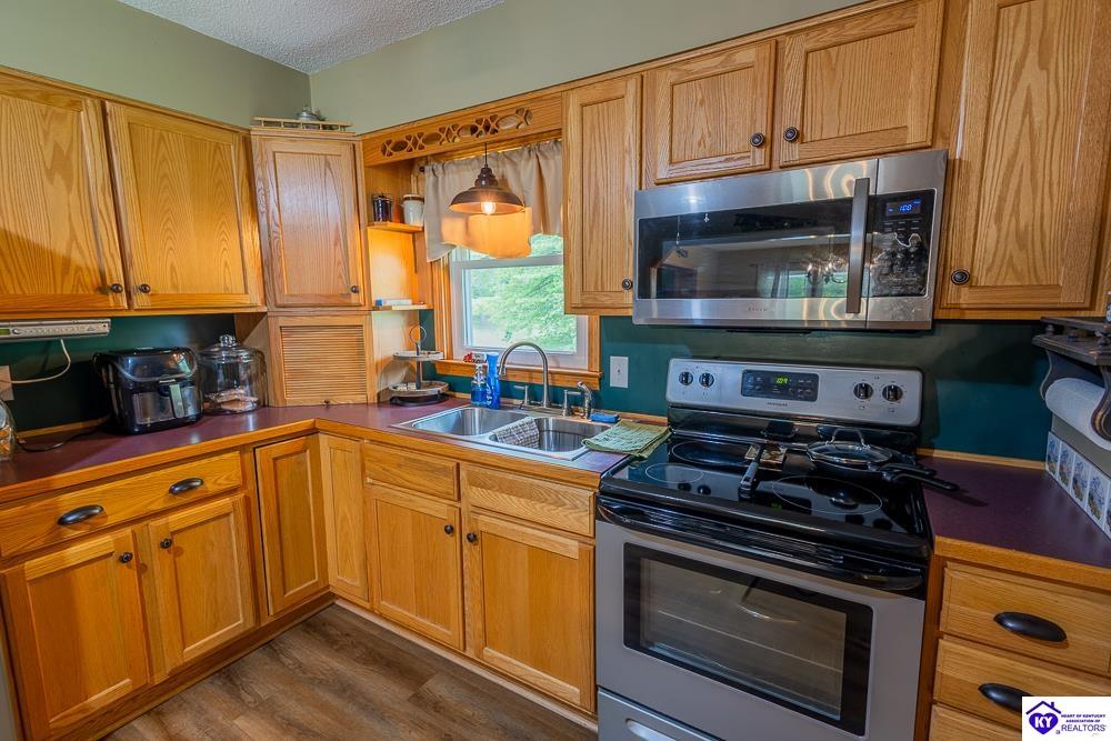 212 Greensburg Road Hodgenville, KY 42748 #2