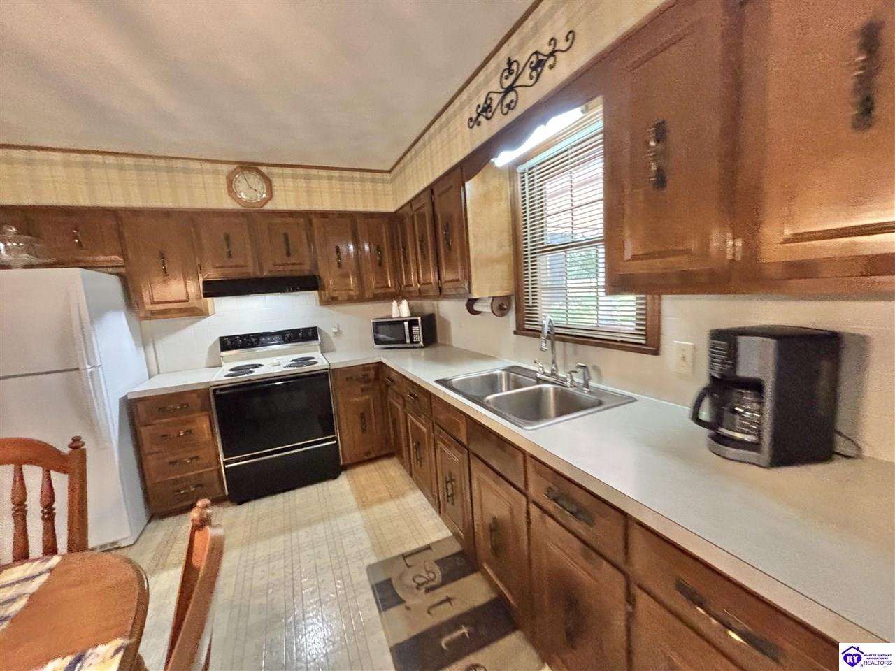 222 Jan Street Campbellsville, KY 42718 #3