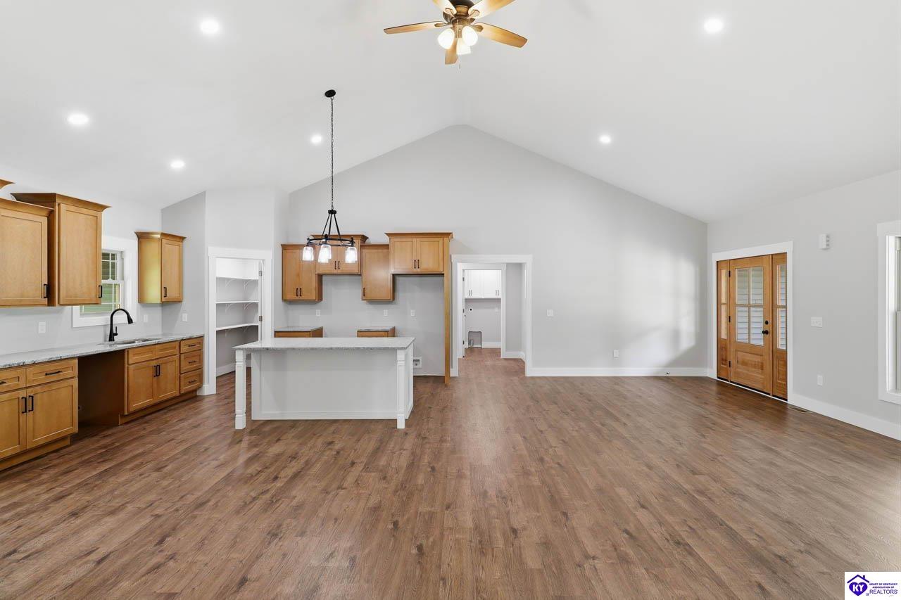 2114 Sportsman Lake Road Elizabethtown, KY 42701 #3
