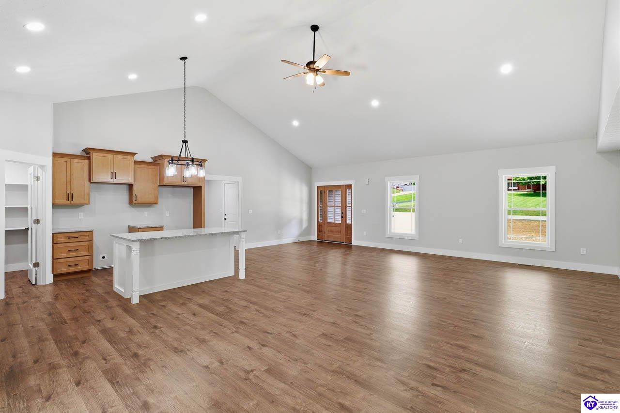 2114 Sportsman Lake Road Elizabethtown, KY 42701 #4