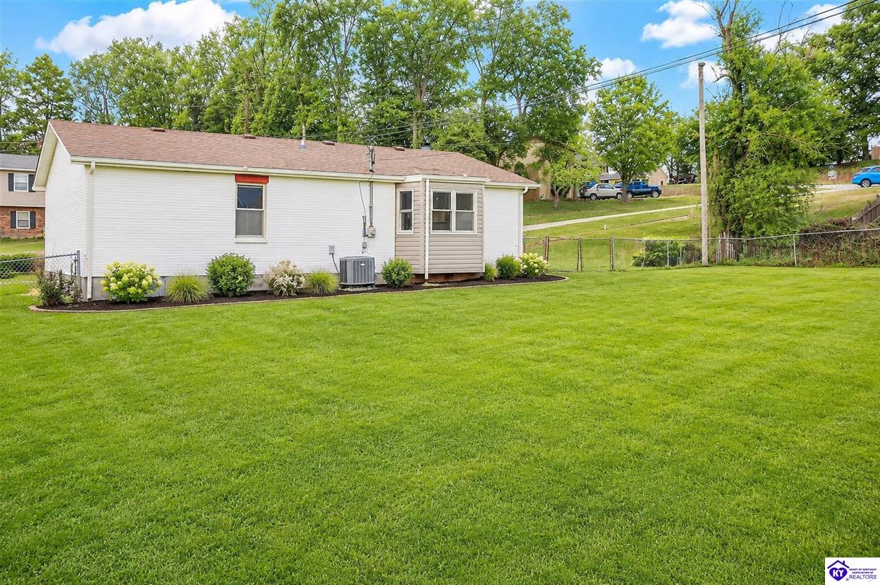 858 Shelby Avenue Radcliff, KY 40160 #3