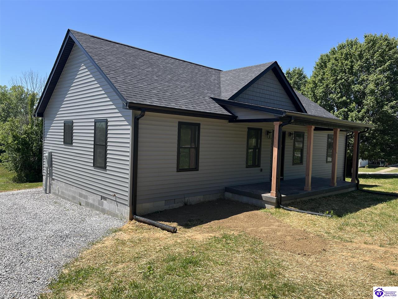 205 Olive Avenue Bonnieville, KY 42713 #1