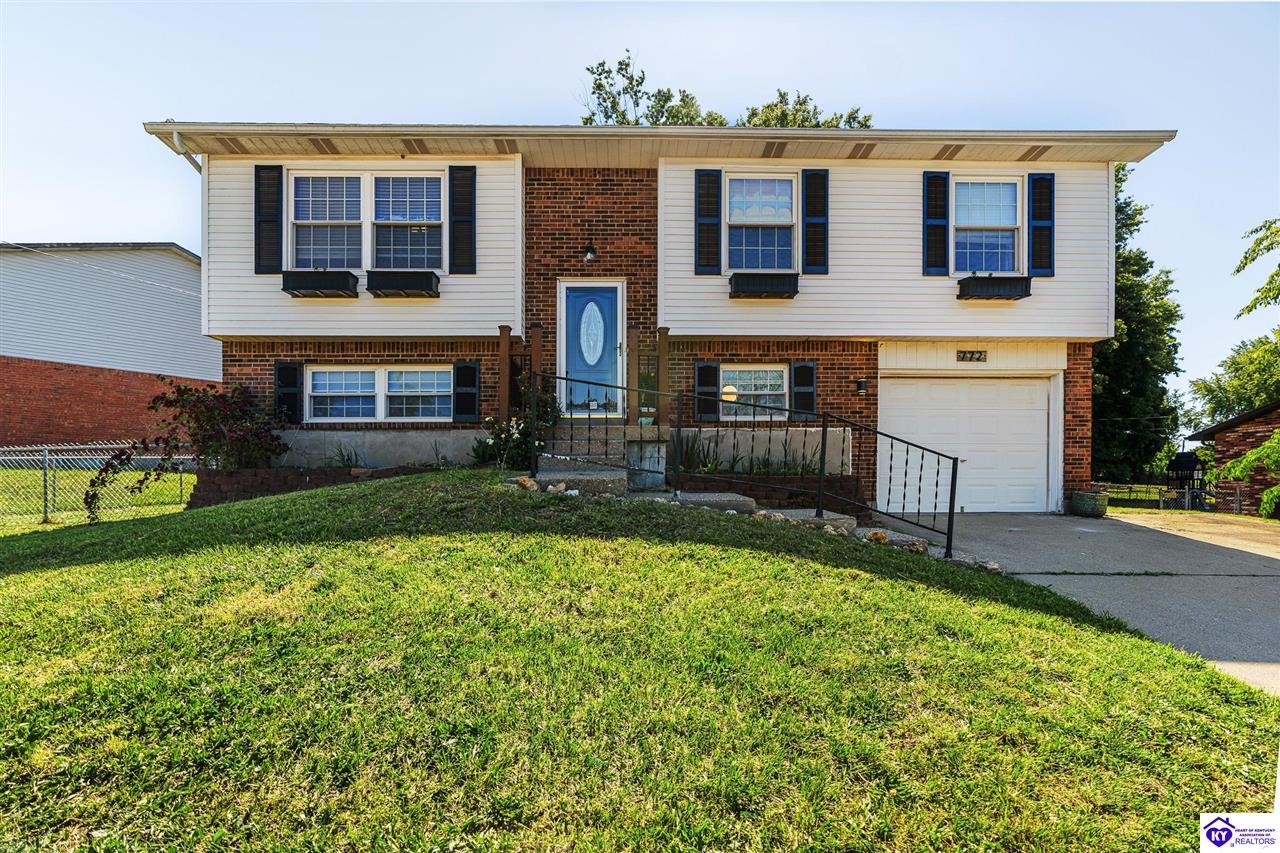 772 Magnolia Drive Radcliff, KY 40160 #1