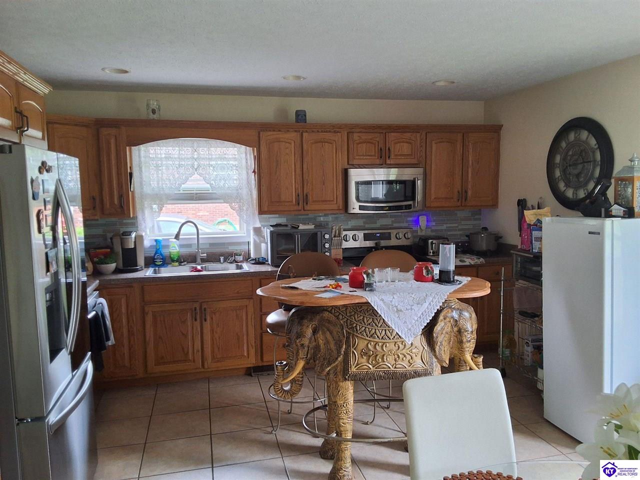 553 Charlemagne Boulevard Elizabethtown, KY 42701 #3