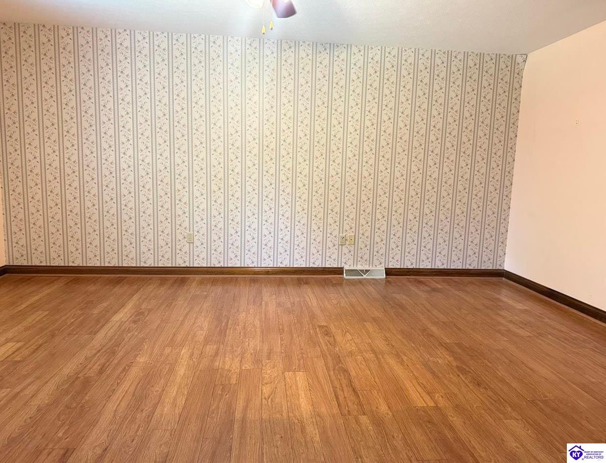 713 Freeman Lake Road Elizabethtown, KY 42701 #4