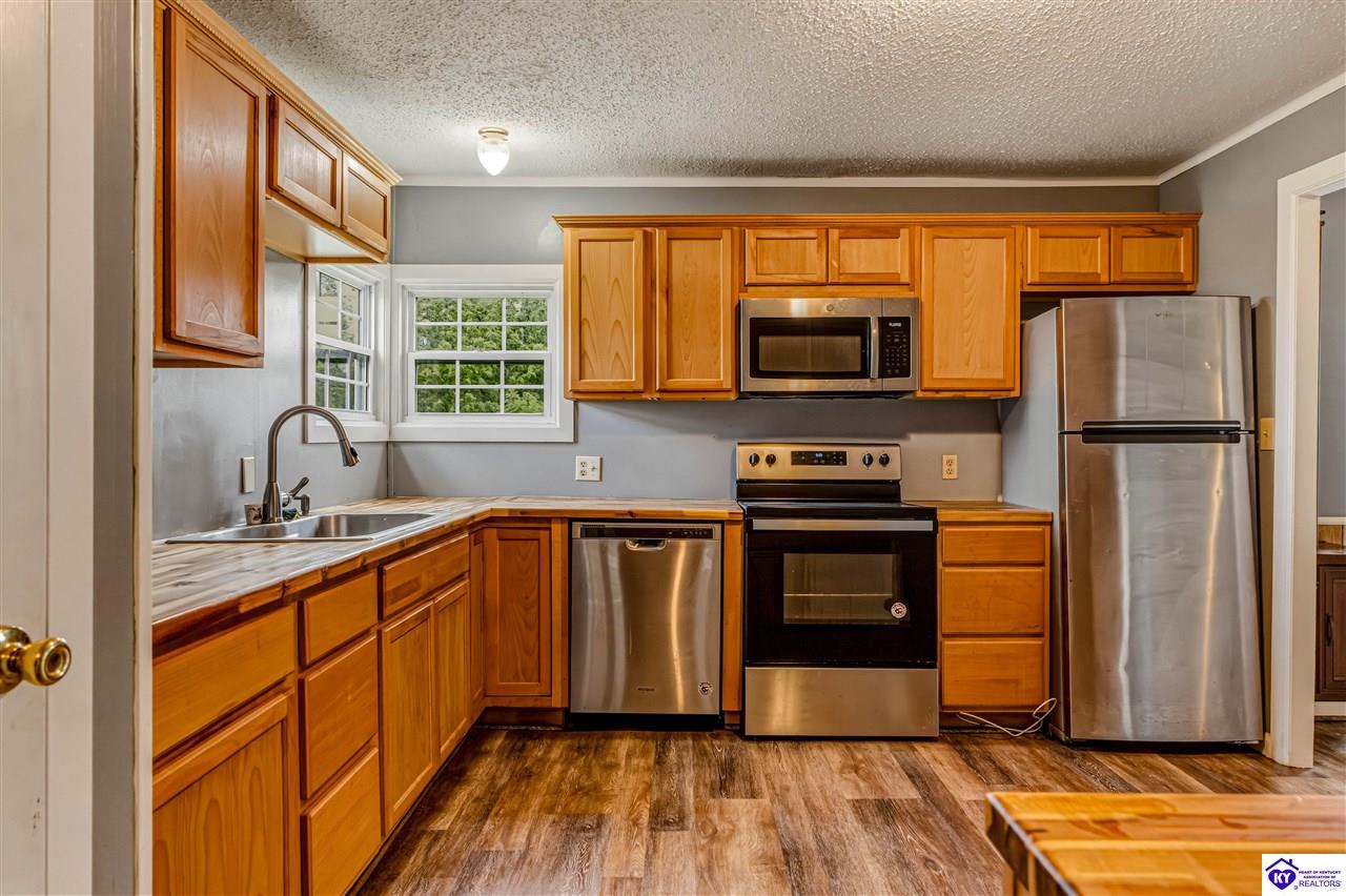 2422 E Highway 86 Irvington, KY 40146 #4