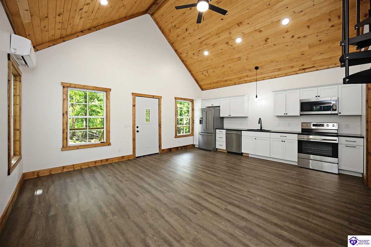 123 Mockingbird Lane Mammoth Cave, KY 42259 #2