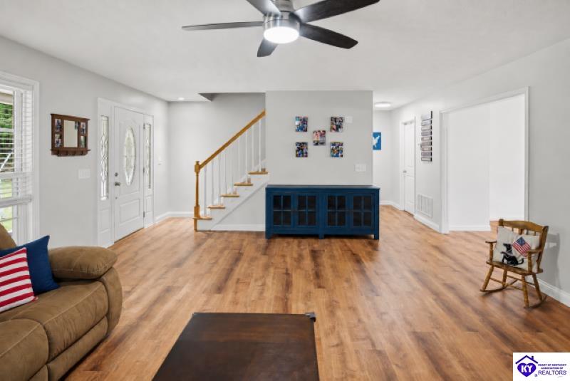 140 Pine Needle Lane Brandenburg, KY 40108 #4
