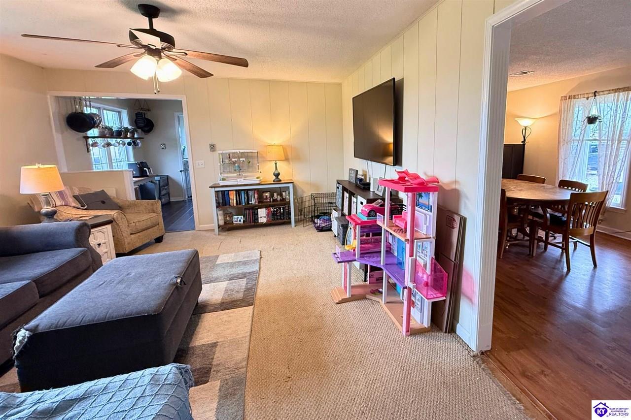 624 Alvin Brooks Road Buffalo, KY 42716 #4
