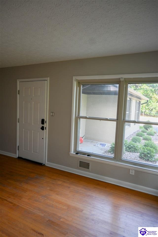 102 Madison Avenue Bardstown, KY 40004 #3
