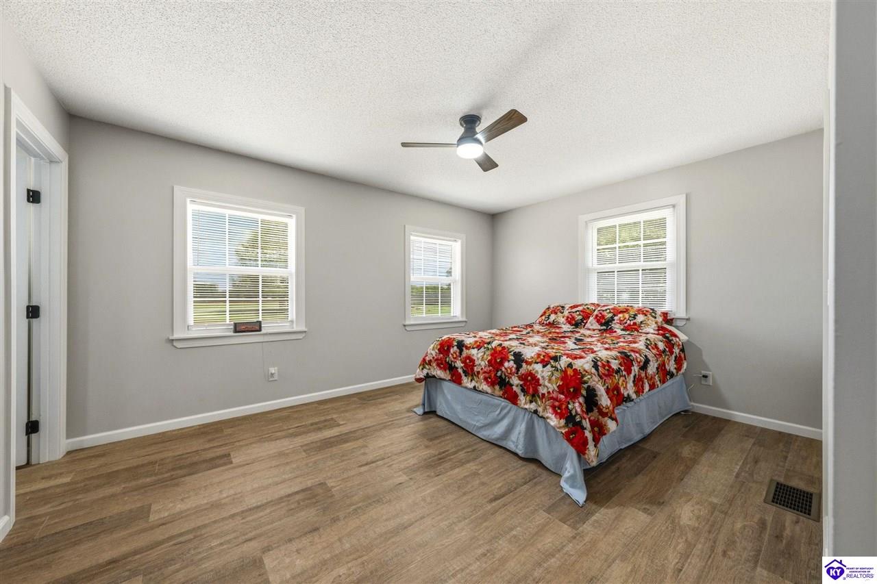 100 Stratmoor Drive Elizabethtown, KY 42701 #3