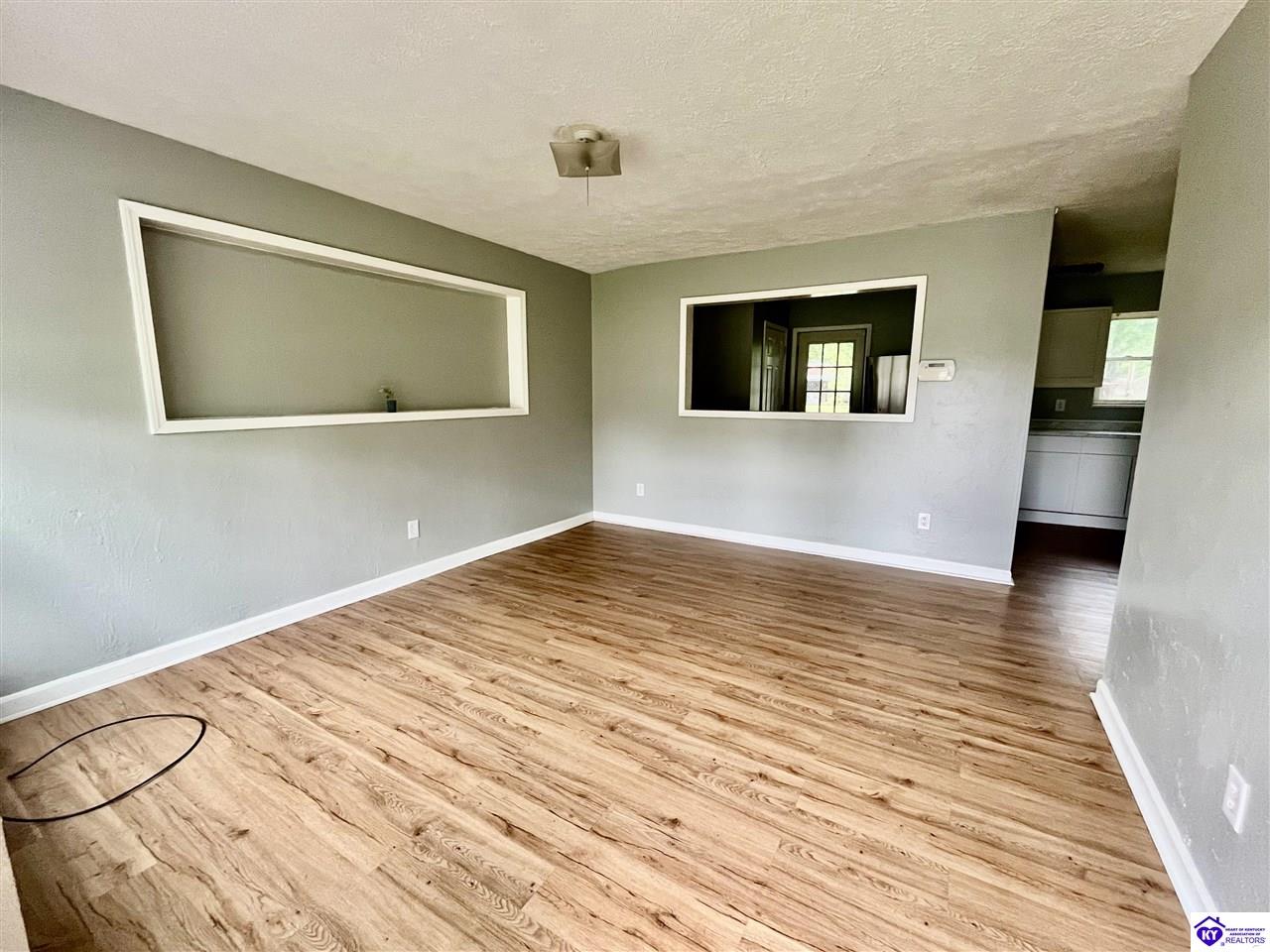 7602 Randy Court Louisville, KY 40258 #1