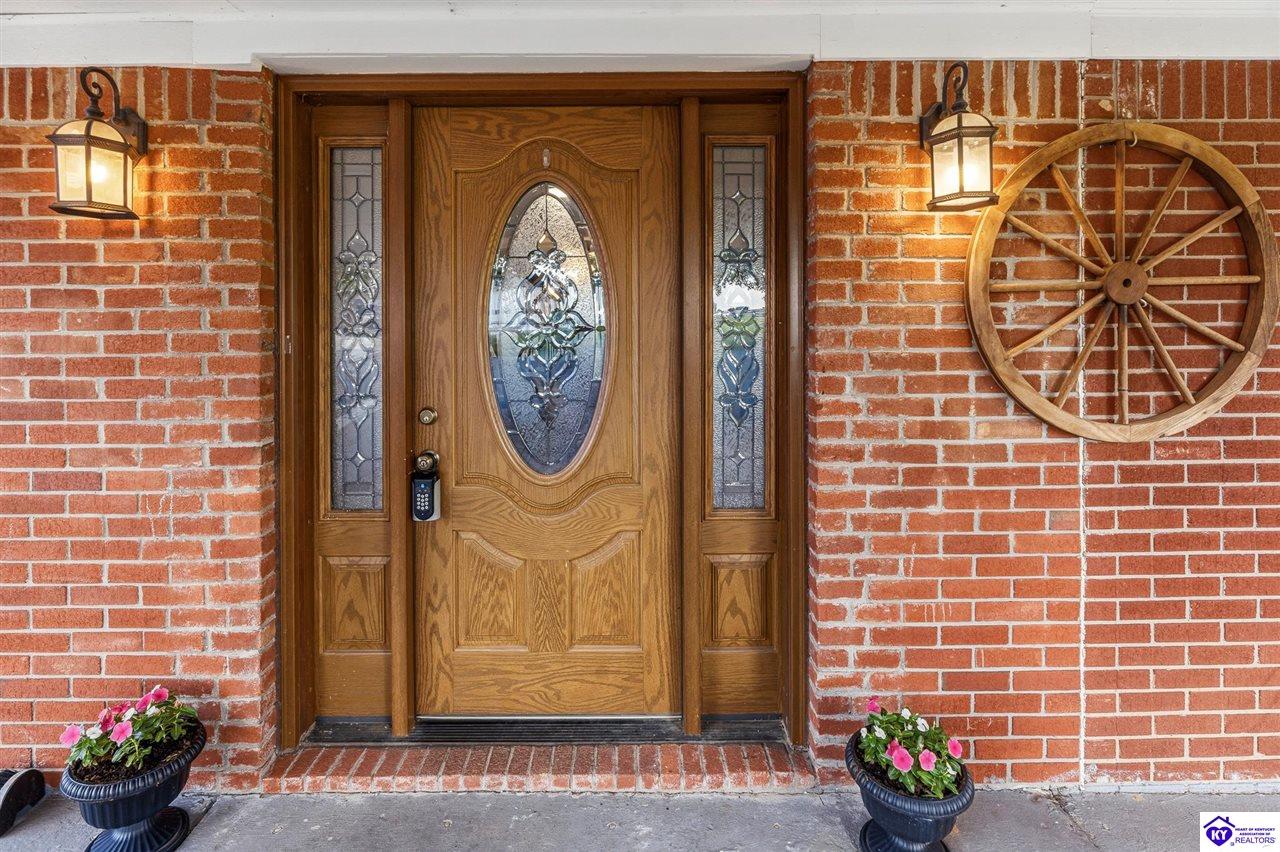 4820 Fort Avenue Vine Grove, KY 40175 #1