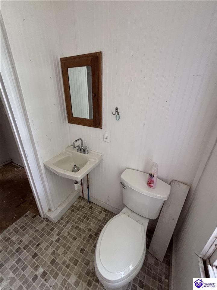 308 Wickliffe Avenue Campbellsville, KY 42718 #4