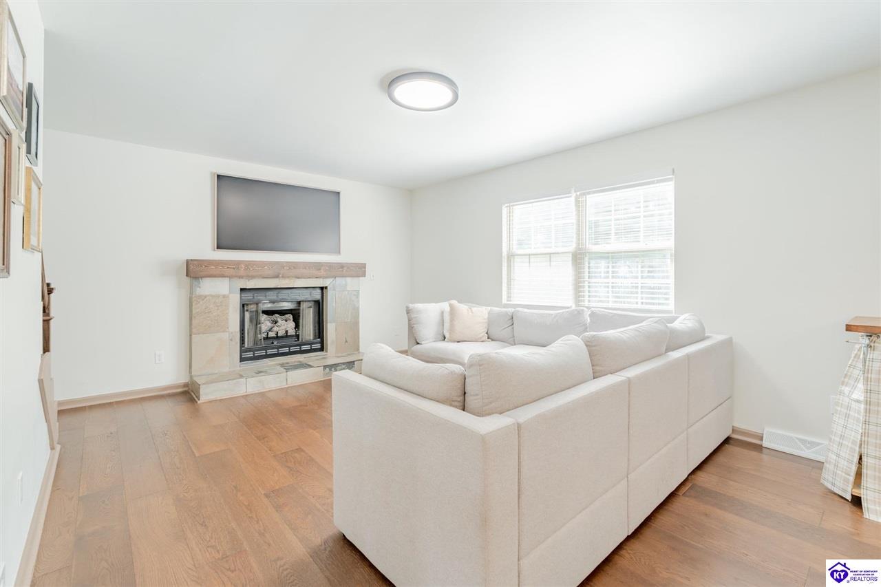 402 Acorn Court Elizabethtown, KY 42701 #2