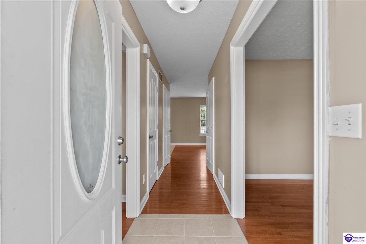 205 Creekvale Court Vine Grove, KY 40175 #2