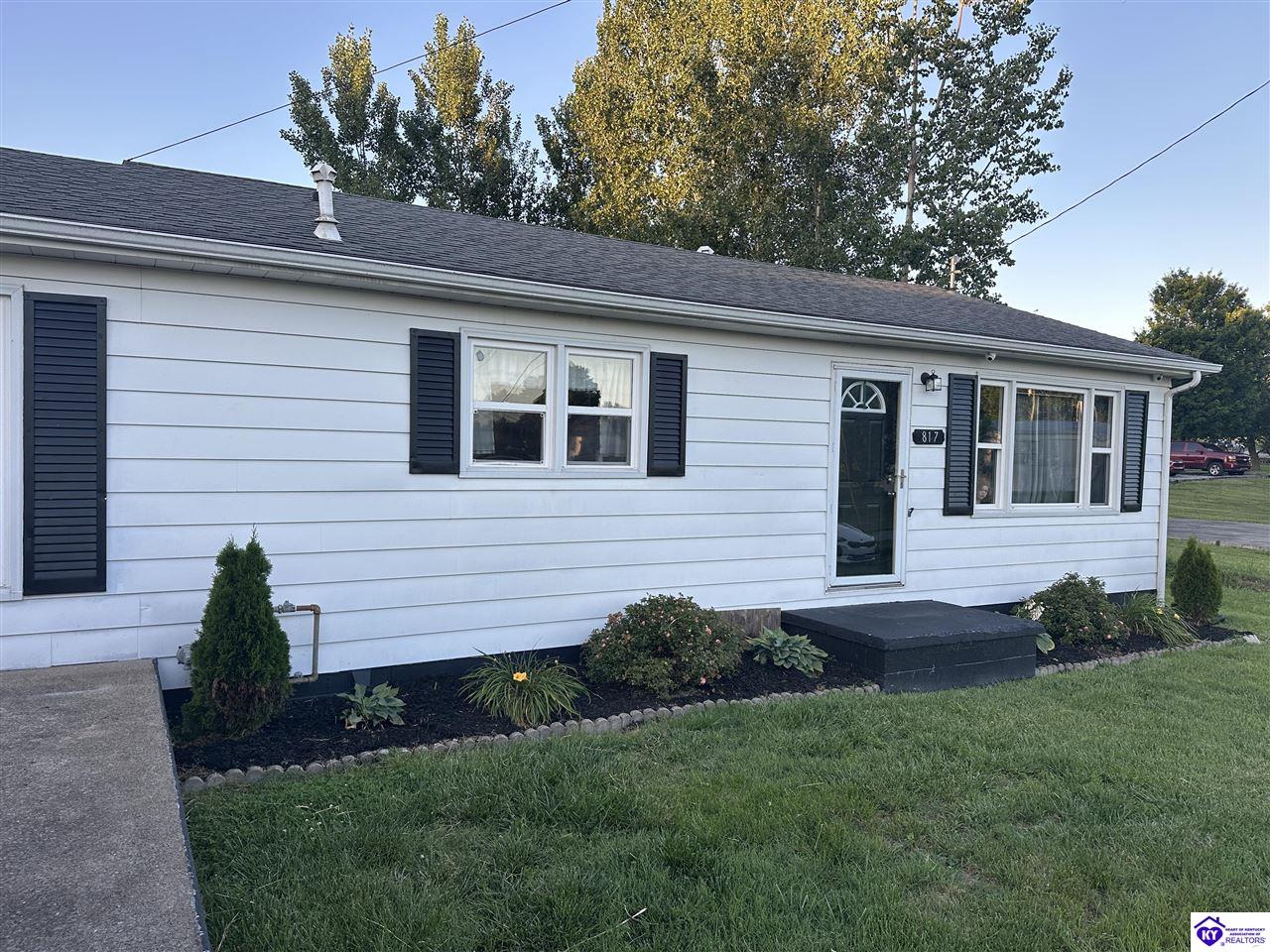 817 Page Street Campbellsville, KY 42718 #1
