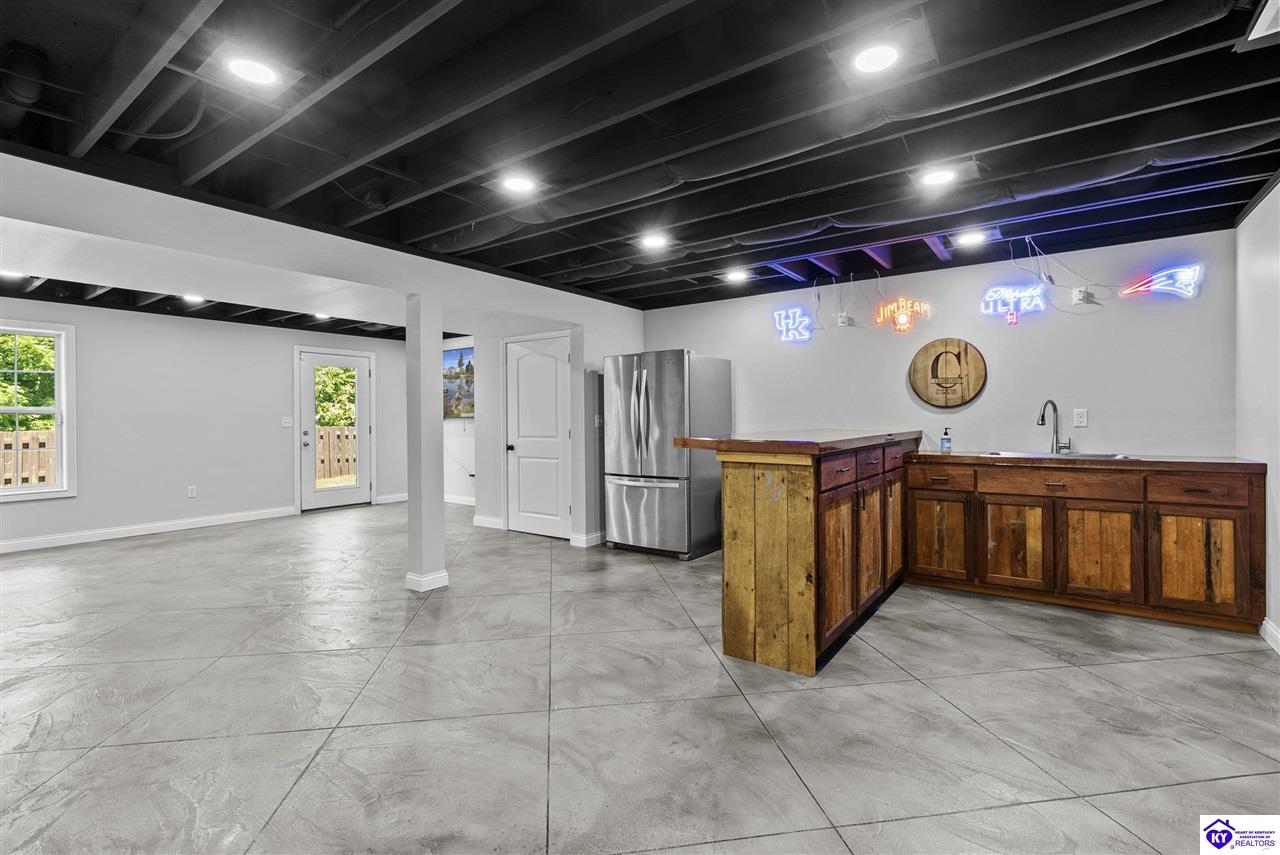 200 Huckaberry Street Elizabethtown, KY 42701 #1
