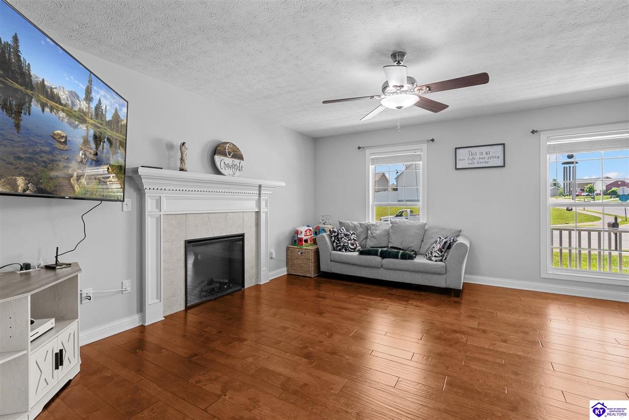 200 Huckaberry Street Elizabethtown, KY 42701 #2