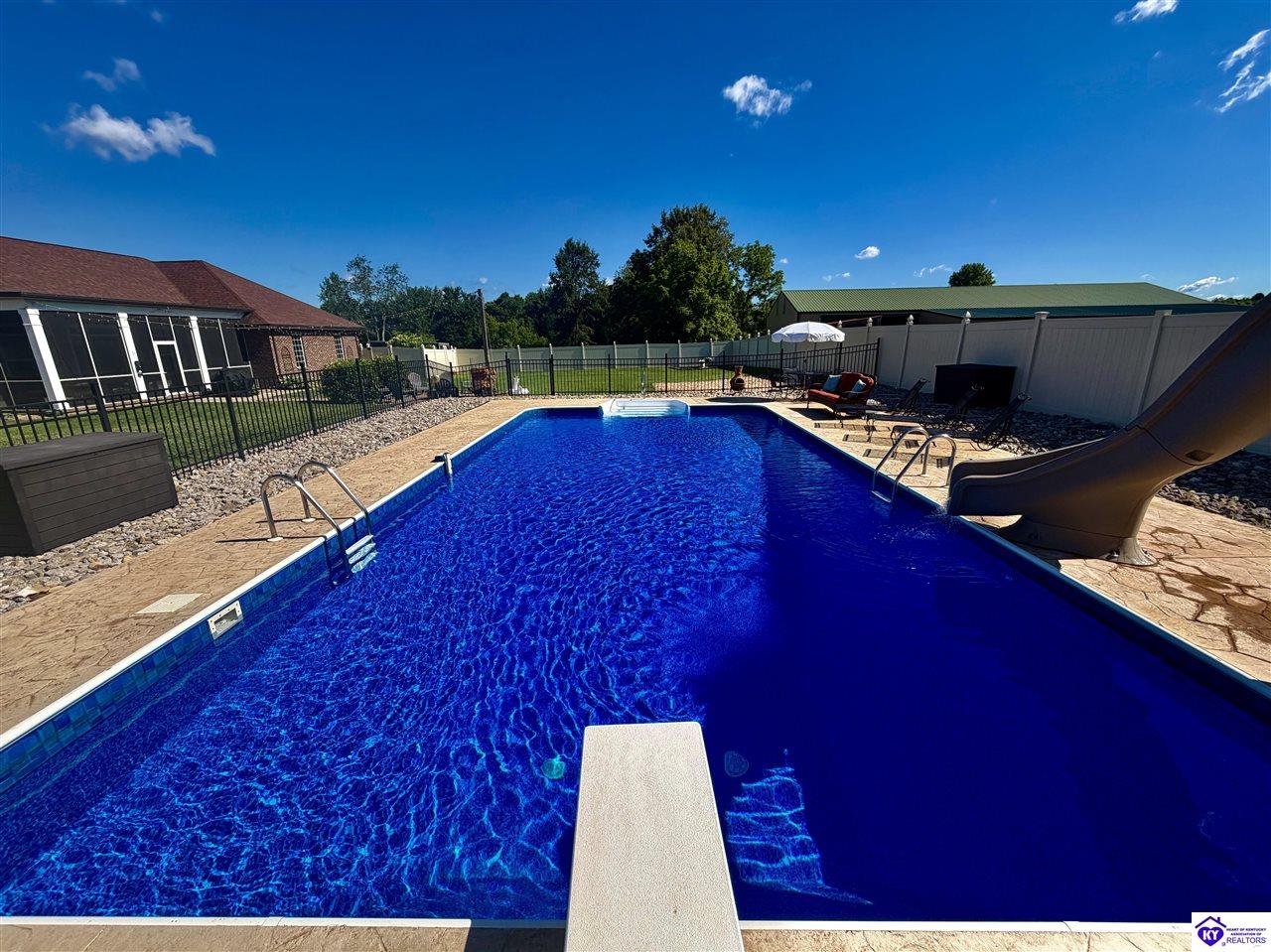 110 Brookside Court Elizabethtown, KY 42701 #1
