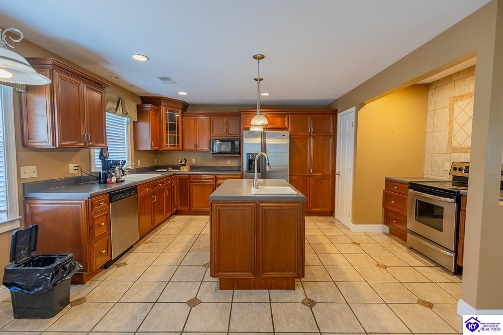 438 N Walnut Street Upton, KY 42748 #3