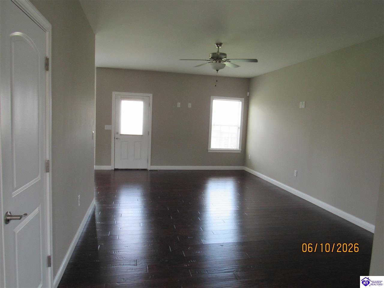521 Winding Creek Court Elizabethtown, KY 42701 #4